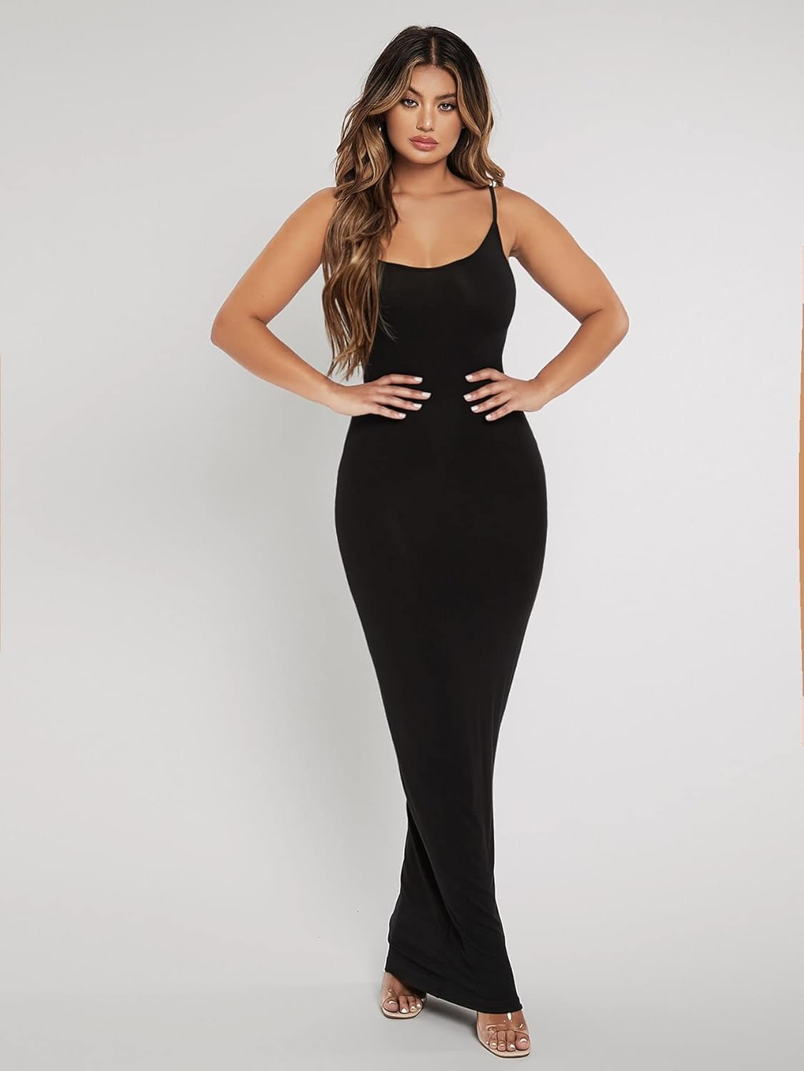 Élégance Sculptante™ – Robe Longue Ajustée à Bretelles Fines