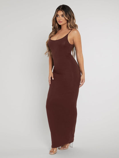 Élégance Sculptante™ – Robe Longue Ajustée à Bretelles Fines