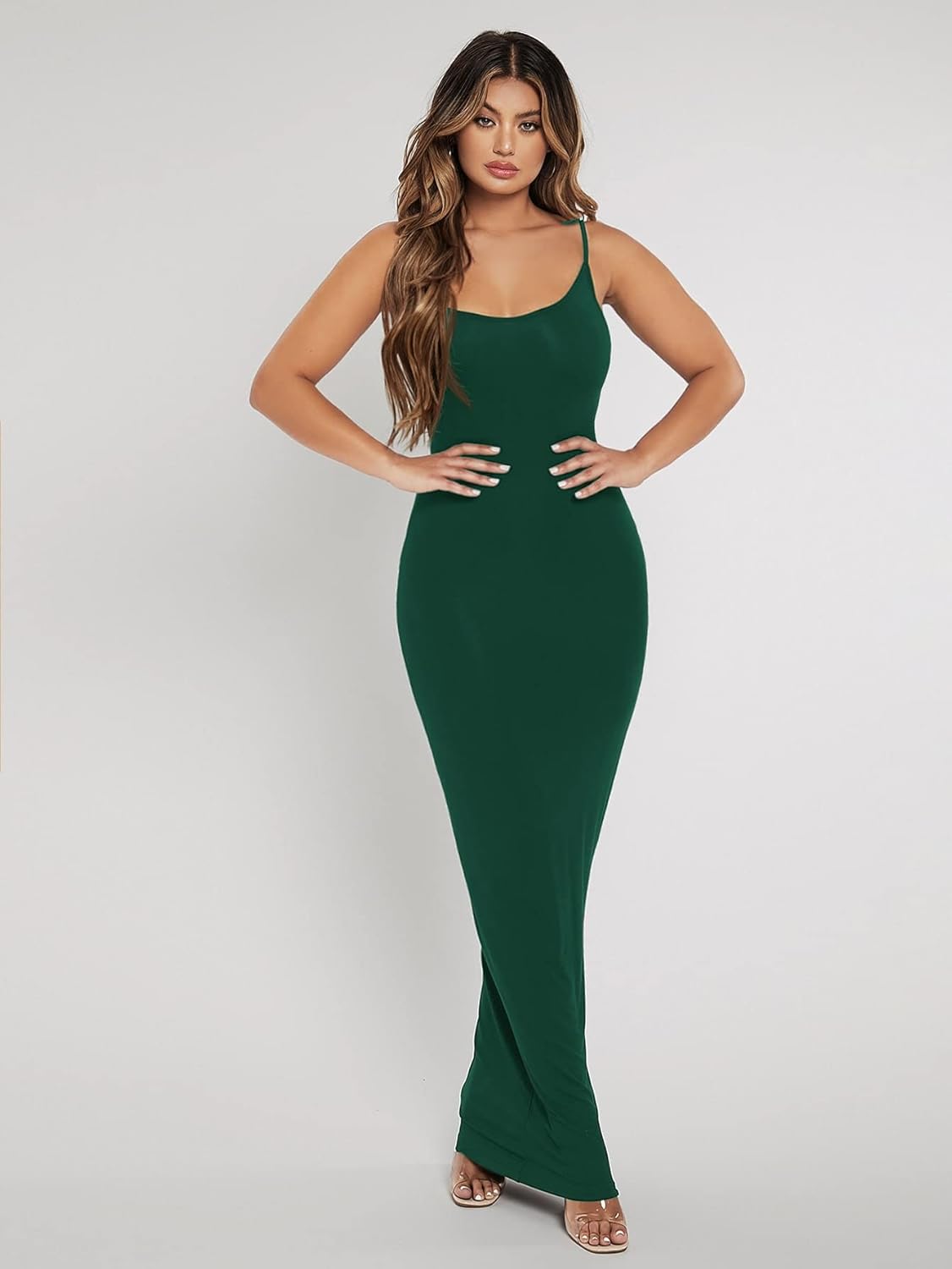 Élégance Sculptante™ – Robe Longue Ajustée à Bretelles Fines